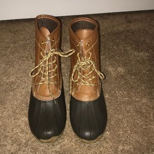 Khombu duck boots